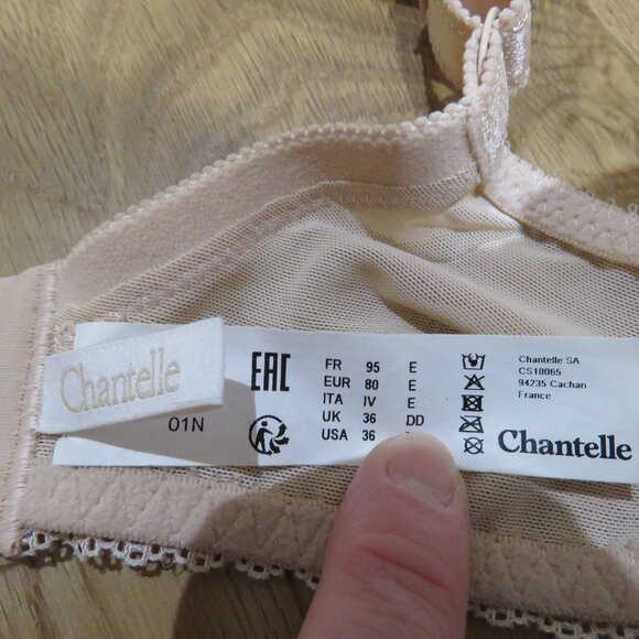 CHANTELLE Festivité Lace Plunge Bra in Nude Blush - Size 36DD - Picture 12 of 12